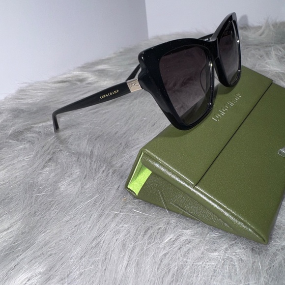 Longchamp Ladies Cat Eye Sunglasses~NIB - Picture 3 of 6